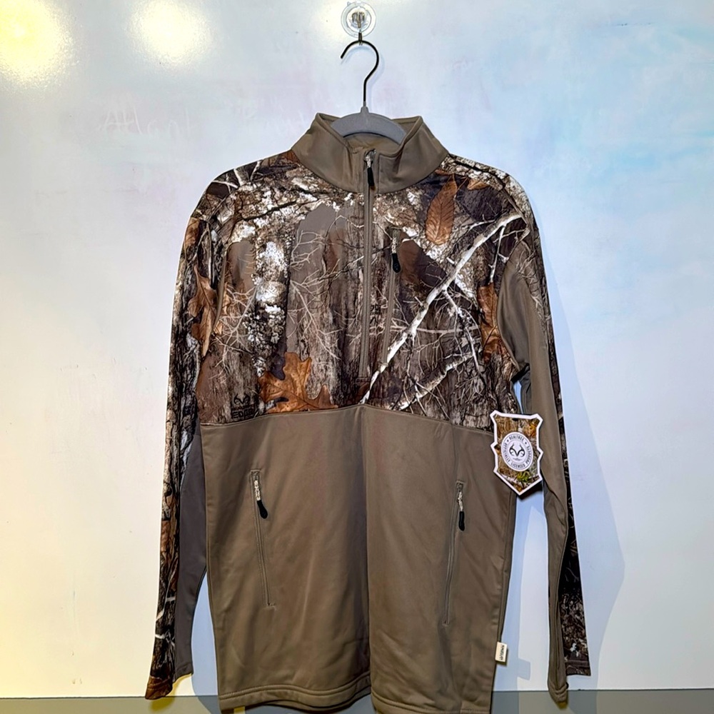 Men’s small Magellan’s Half Zip Long Sleeve shirt